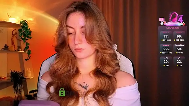 lady curls online show from March 29, 9:49 pm