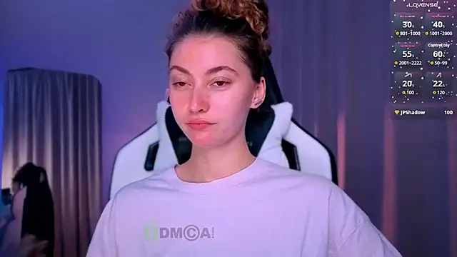 lady curls online show from September 20, 10:04 pm