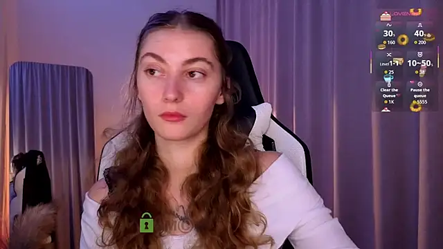 lady curls online show from December 4, 11:04 pm