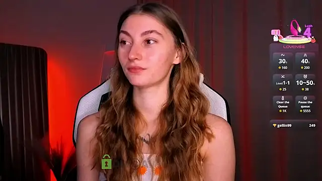 lady curls online show from February 6, 11:45 pm