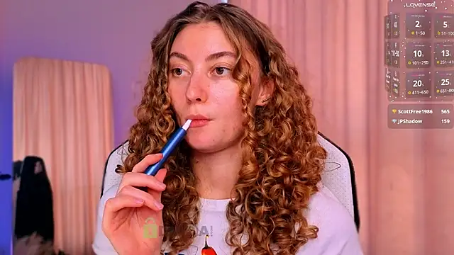 lady curls online show from September 18, 11:46 am