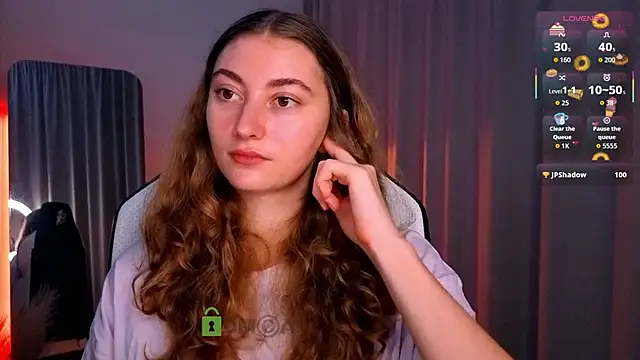 lady curls online show from October 23, 10:08 pm