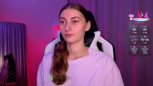 lady curls online show from January 9, 11:33 pm