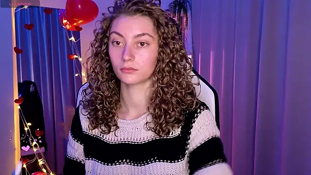 lady curls online show from February 21, 11:32 pm