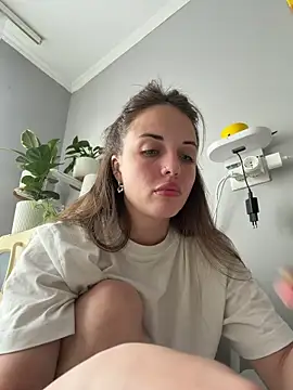 AmiLavs online show from April 22, 10:55 am