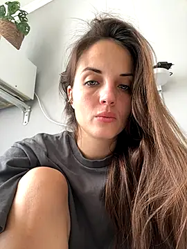 Snapshot of AmiLavs chatting on October 30, 7:17 am AmiLavs online show from October 30, 7:17 am