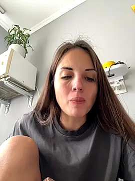 Snapshot of AmiLavs chatting on October 21, 7:08 am AmiLavs online show from October 21, 7:08 am