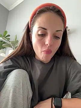 Snapshot of AmiLavs chatting on November 18, 7:22 am AmiLavs online show from November 18, 7:22 am