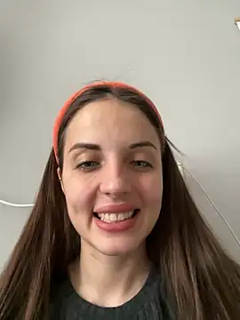 Snapshot of AmiLavs chatting on February 7, 11:12 am AmiLavs online show from February 7, 11:12 am