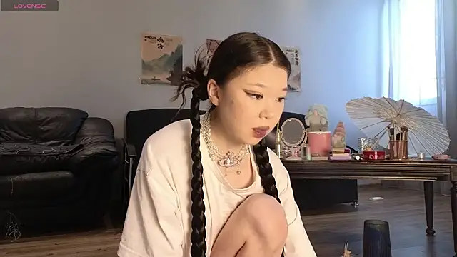 hoshina sayeri online show from March 5, 12:02 pm