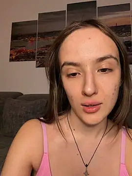 EmilyWi  online show from March 11, 10:04 pm