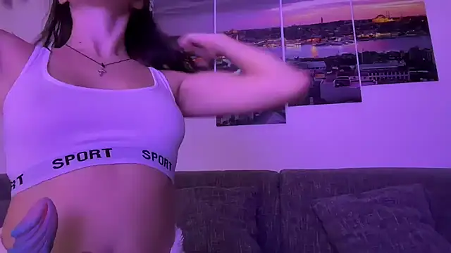 EmilyWi  online show from December 3, 10:09 pm