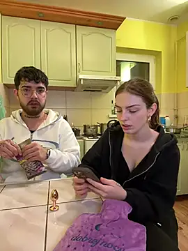 MrAndMrsSavage online show from February 20, 9:09 pm