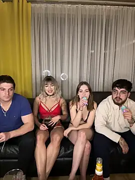 MrAndMrsSavage online show from March 15, 5:04 pm