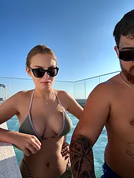 MrAndMrsSavage online show from October 7, 1:34 pm