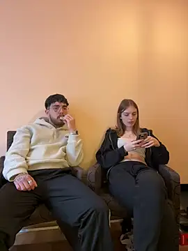 MrAndMrsSavage online show from February 26, 2:38 pm