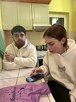 MrAndMrsSavage online show from February 19, 9:03 pm