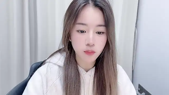 Snapshot of chloe-01 chatting on December 30, 12:31 pm chloe-01 online show from December 30, 12:31 pm