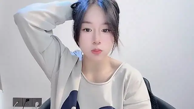 chloe-01 online show from November 27, 3:07 am