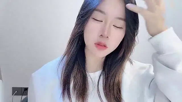 chloe-01 online show from November 28, 3:17 am