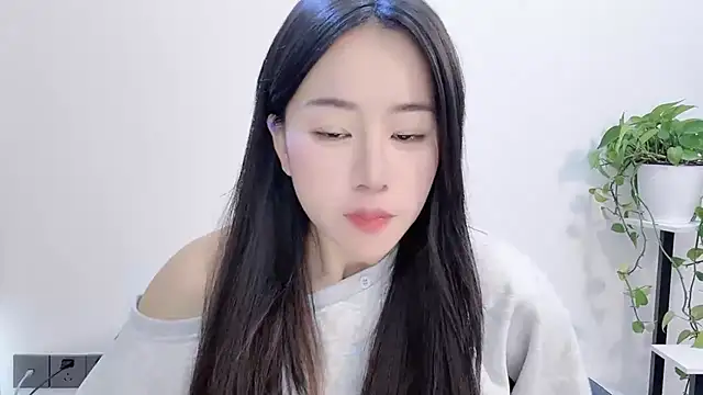 chloe-01 online show from January 7, 5:12 am