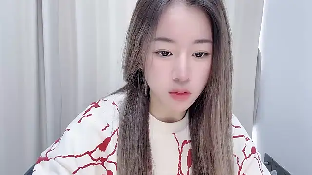 Snapshot of chloe-01 chatting on December 11, 5:00 am chloe-01 online show from December 11, 5:00 am