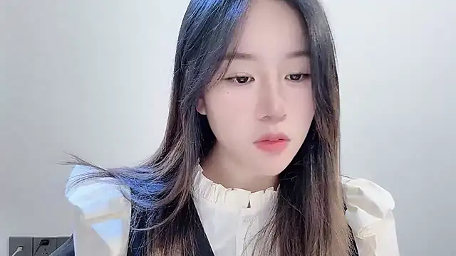 Snapshot of chloe-01 chatting on November 17, 4:05 am chloe-01 online show from November 17, 4:05 am