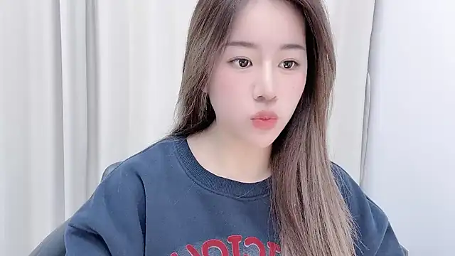 Snapshot of chloe-01 chatting on January 16, 12:42 pm chloe-01 online show from January 16, 12:42 pm