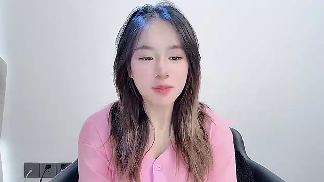 chloe-01 online show from December 2, 3:41 am