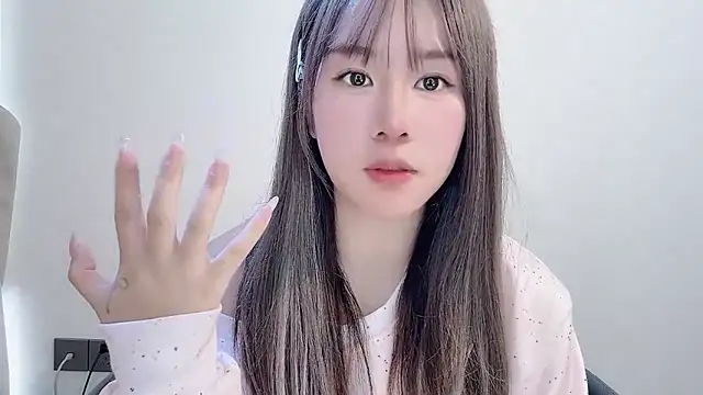 chloe-01 online show from November 30, 4:02 am