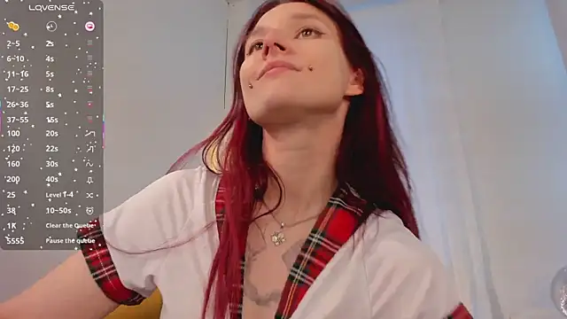 Snapshot of J_Hunter_ chatting on November 19, 12:05 pm J Hunter online show from November 19, 12:05 pm