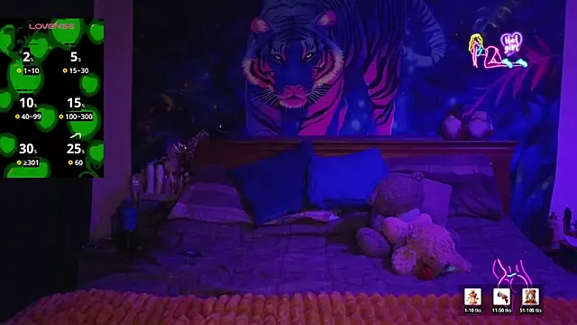 tattoomilf86 online show from February 3, 8:58 pm