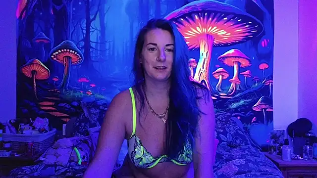 tattoomilf86 online show from February 7, 7:38 pm