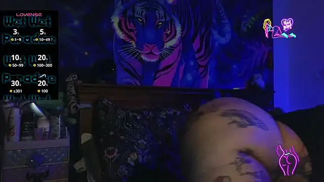 tattoomilf86 online show from February 21, 9:06 pm