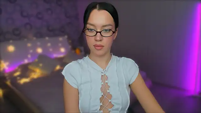 AlannaMiless online show from February 18, 6:26 pm