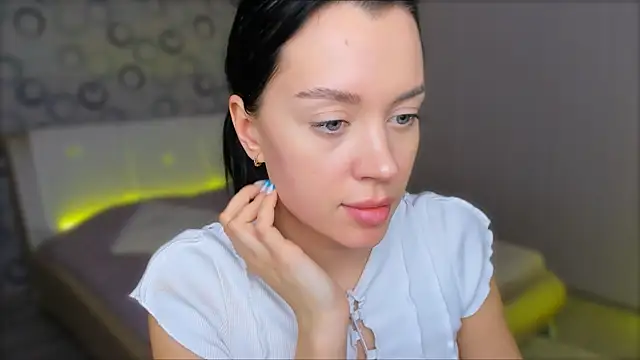 AlannaMiless online show from January 20, 12:36 am