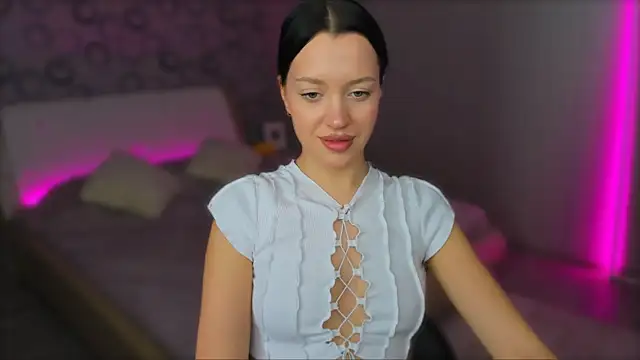 AlannaMiless online show from February 10, 5:25 am