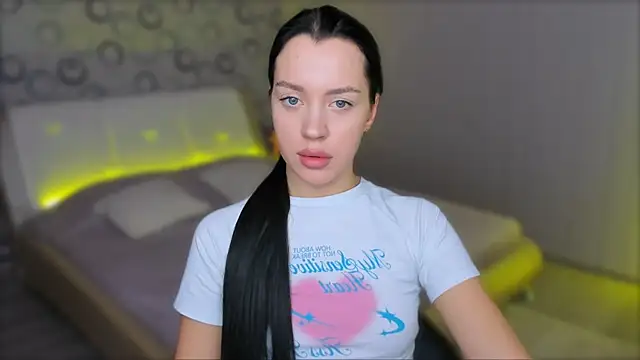 AlannaMiless online show from January 19, 6:32 pm