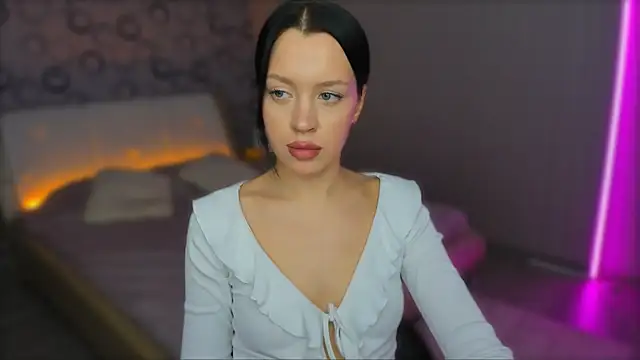 AlannaMiless online show from February 5, 2:08 am