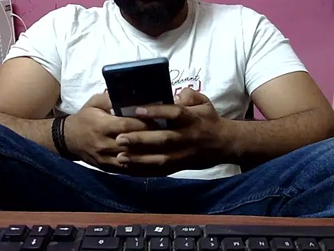 Snapshot of HotKhushi13 chatting on November 25, 7:47 pm HotKhushi13 online show from November 25, 7:47 pm