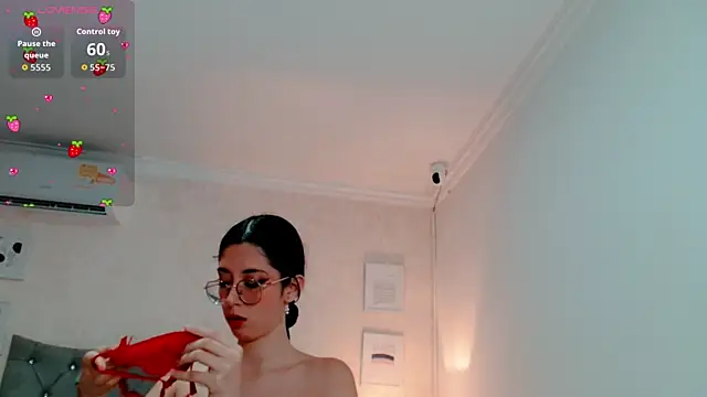 Snapshot of brooklove_doll chatting on September 26, 2:18 am brooklove doll online show from September 26, 2:18 am