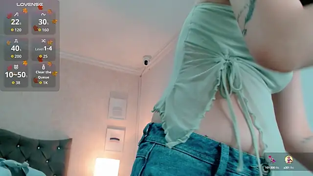 Snapshot of brooklove_doll chatting on October 15, 7:00 pm brooklove doll online show from October 15, 7:00 pm