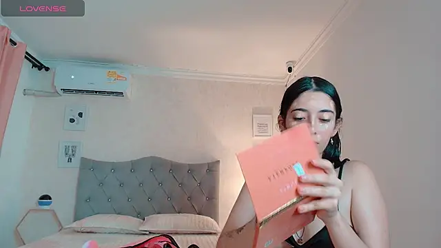 brooklove doll online show from November 15, 8:46 pm