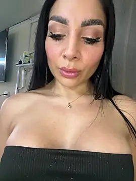 MOMALANA online show from March 11, 9:20 pm