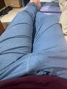 Snapshot of sonug0912 chatting on December 16, 7:51 pm sonug0912 online show from December 16, 7:51 pm