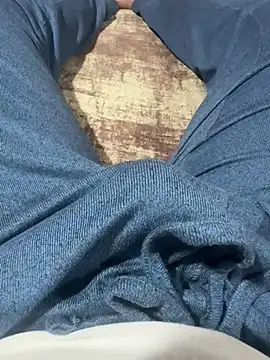 Snapshot of sonug0912 chatting on January 2, 10:55 pm sonug0912 online show from January 2, 10:55 pm