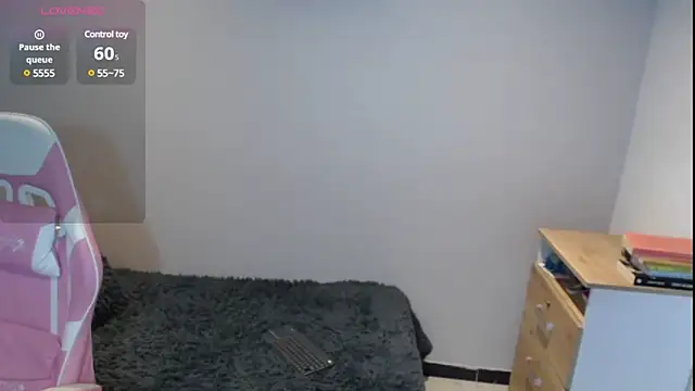 Snapshot of HiScarlett chatting on January 28, 12:32 pm HiScarlett online show from January 28, 12:32 pm