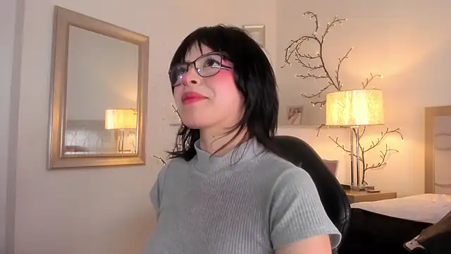 NattashaHotson online show from February 7, 7:49 pm
