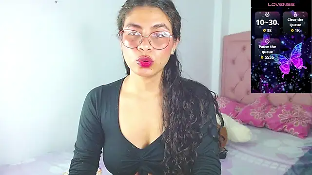 Cynthia hazel online show from November 27, 3:40 am