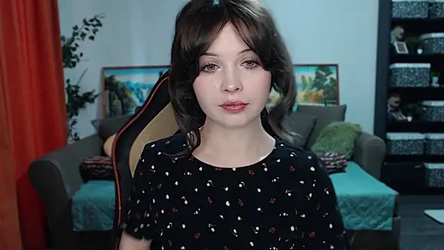 Snapshot of SYKE chatting on January 28, 8:04 am SYKE online show from January 28, 8:04 am